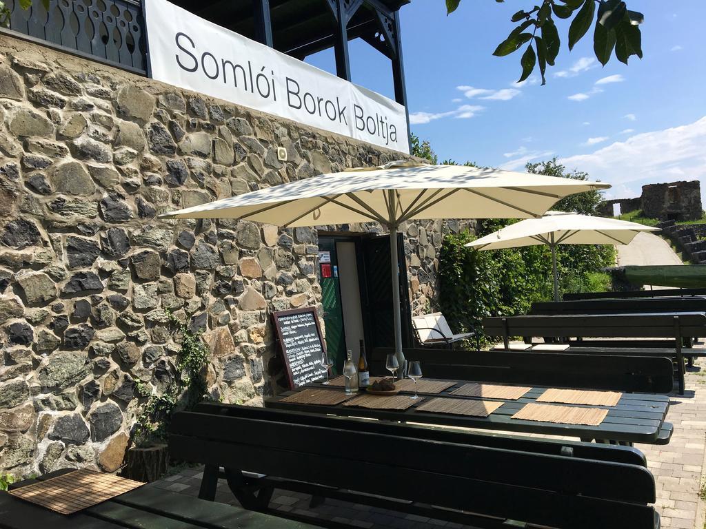 Somlo Wineshop Guesthouse Somlovasarhely Exterior foto